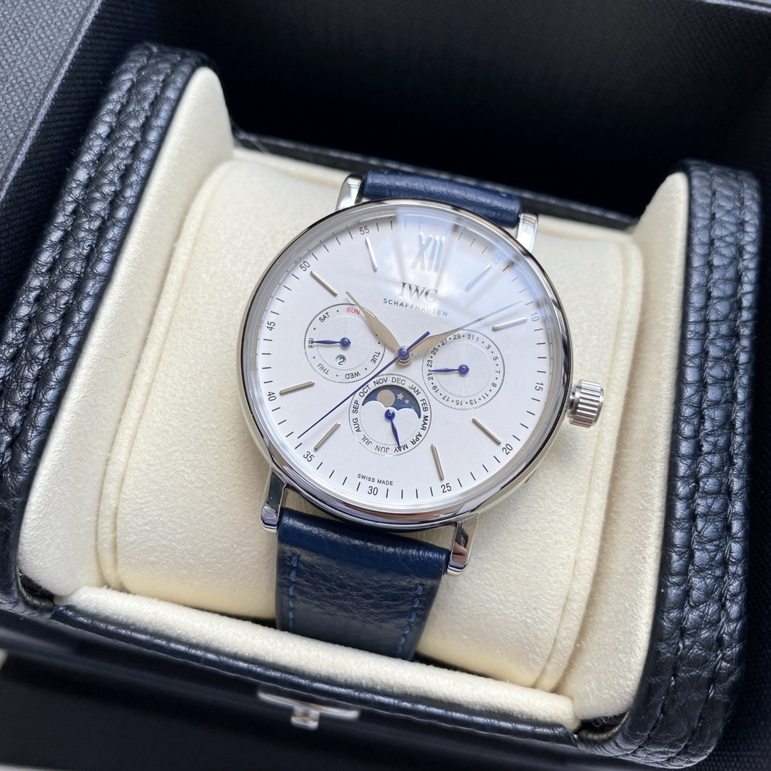 [TOP] IWC Men's 40mm Watch -Blue