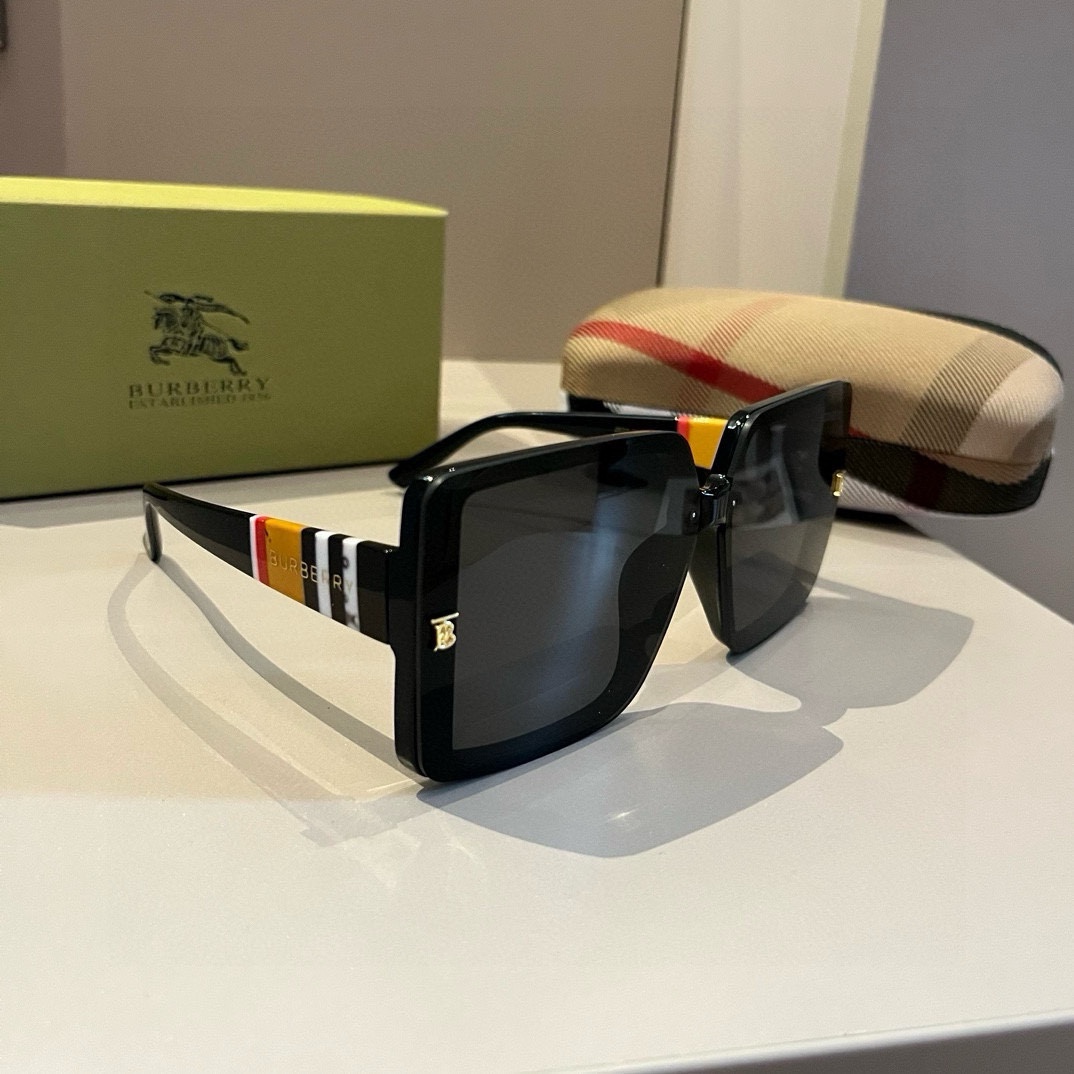 [TOP] BURBERRY Sunglasses - 2 Colors