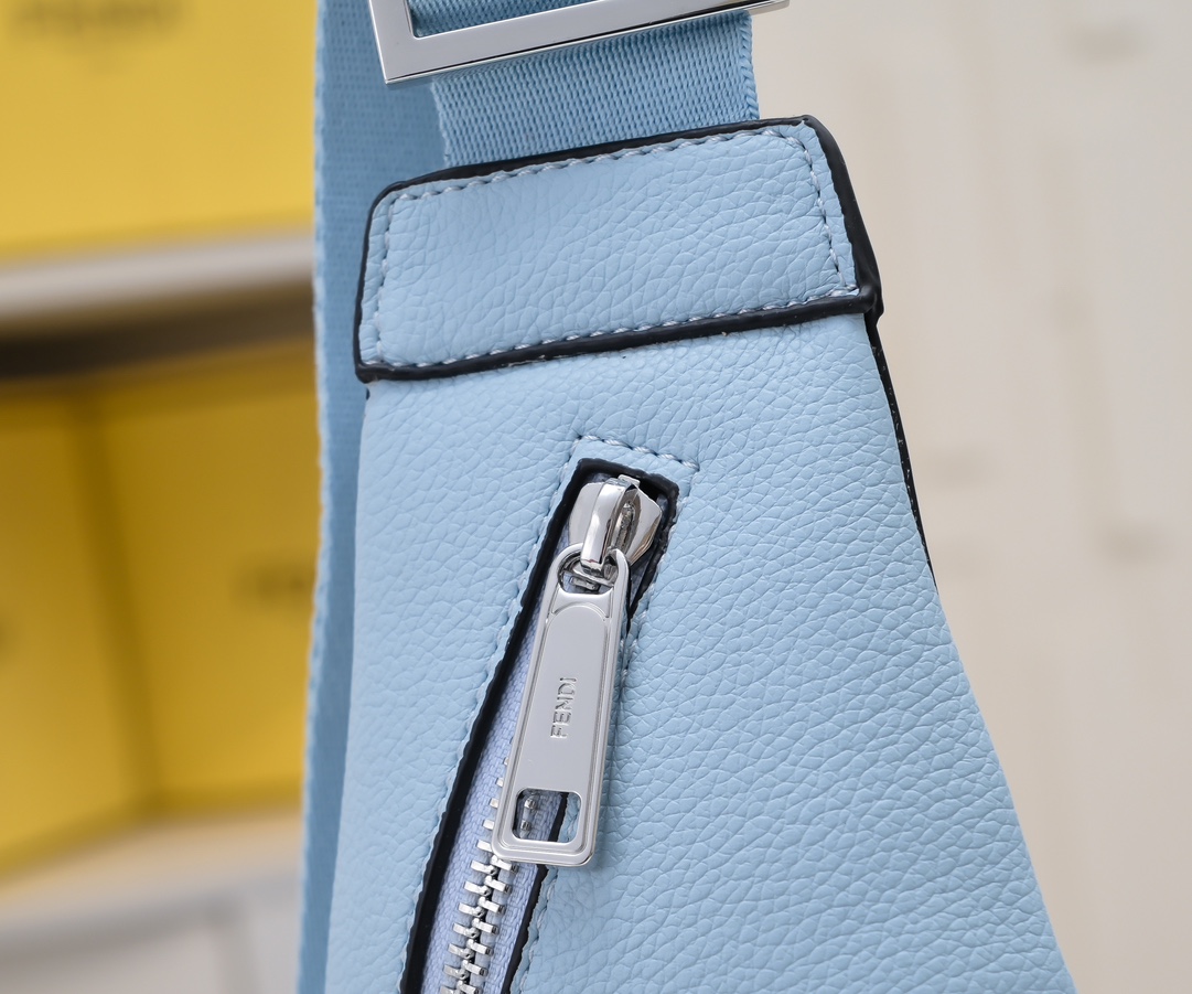 [TOP] Fendi Roma Leather Fendi Cono Shoulder Bag 18×37 cm-Blue