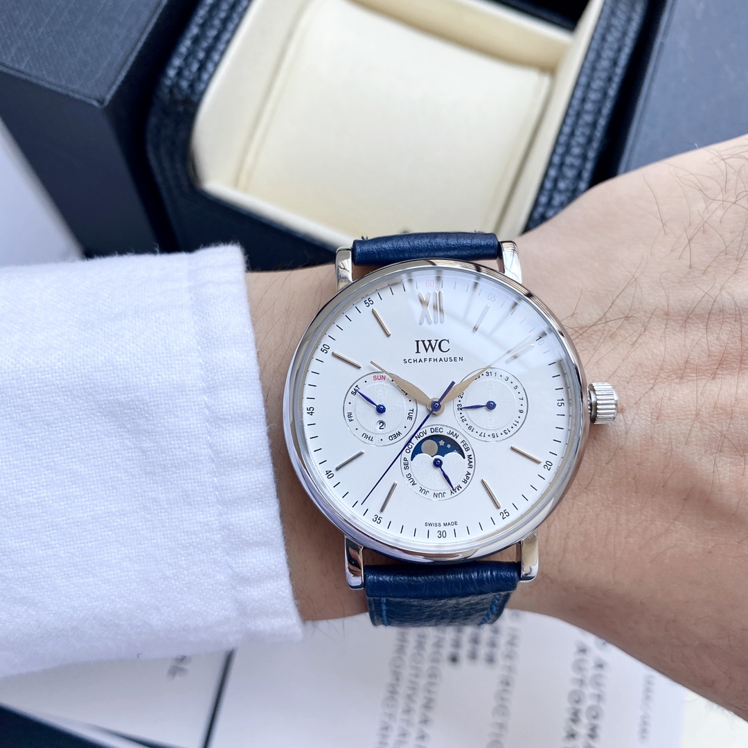 [TOP] IWC Men's 40mm Watch -Blue