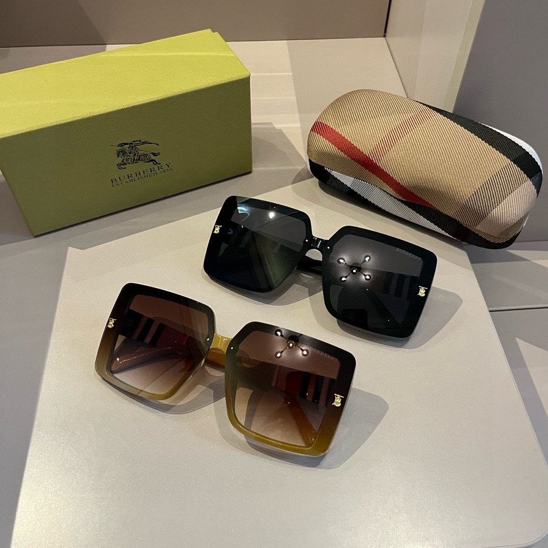 [TOP] BURBERRY Sunglasses - 2 Colors