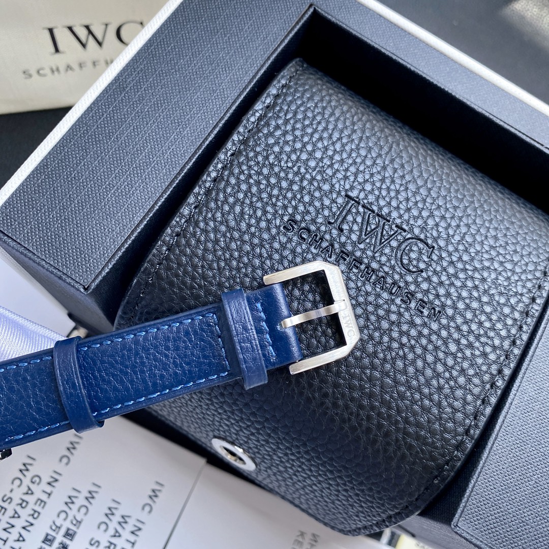 [TOP] IWC Men's 40mm Watch -Blue