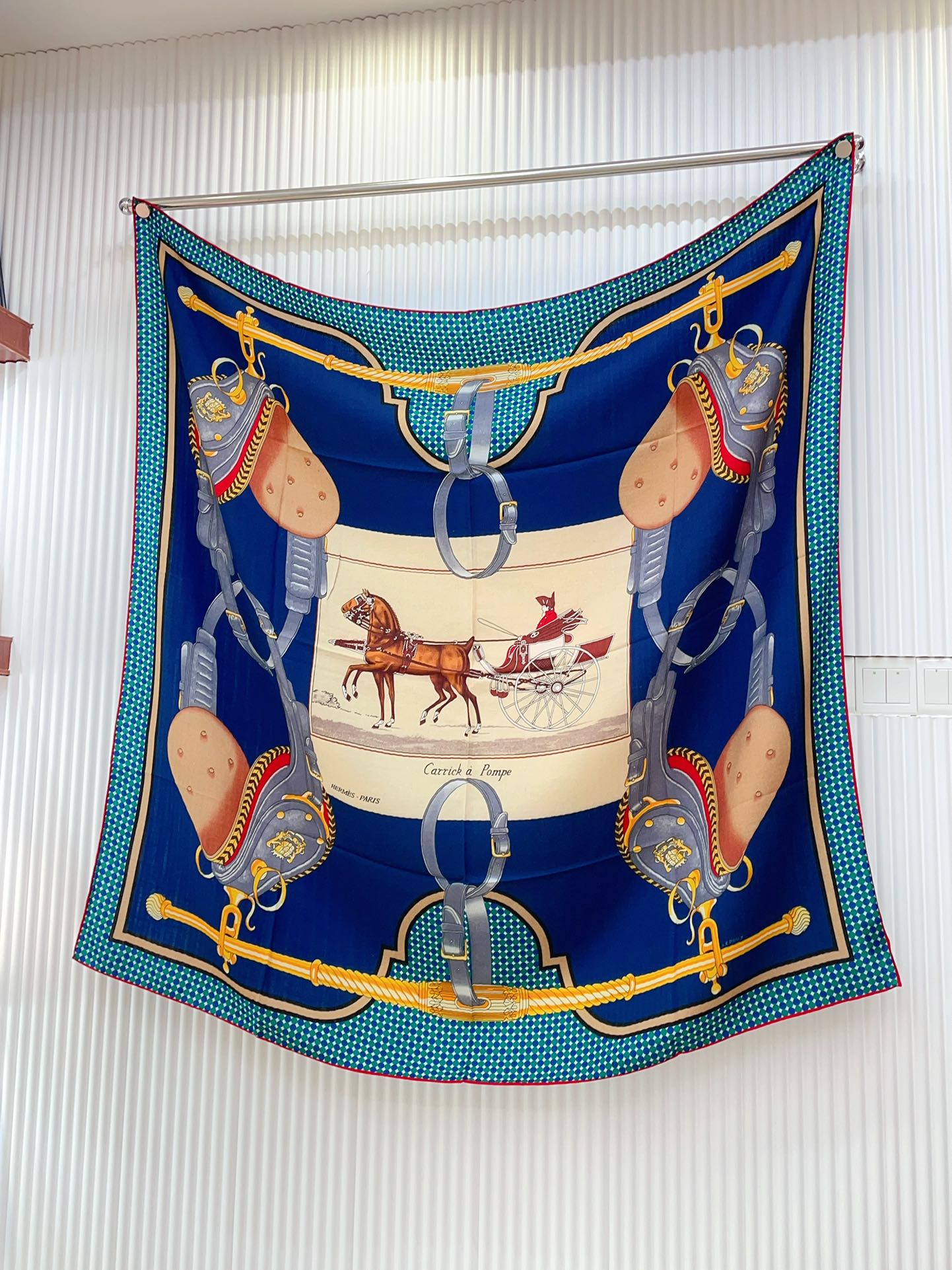 [TOP] HERMES Cashmere Square Scarf 140 x 140 cm - 2 Colours