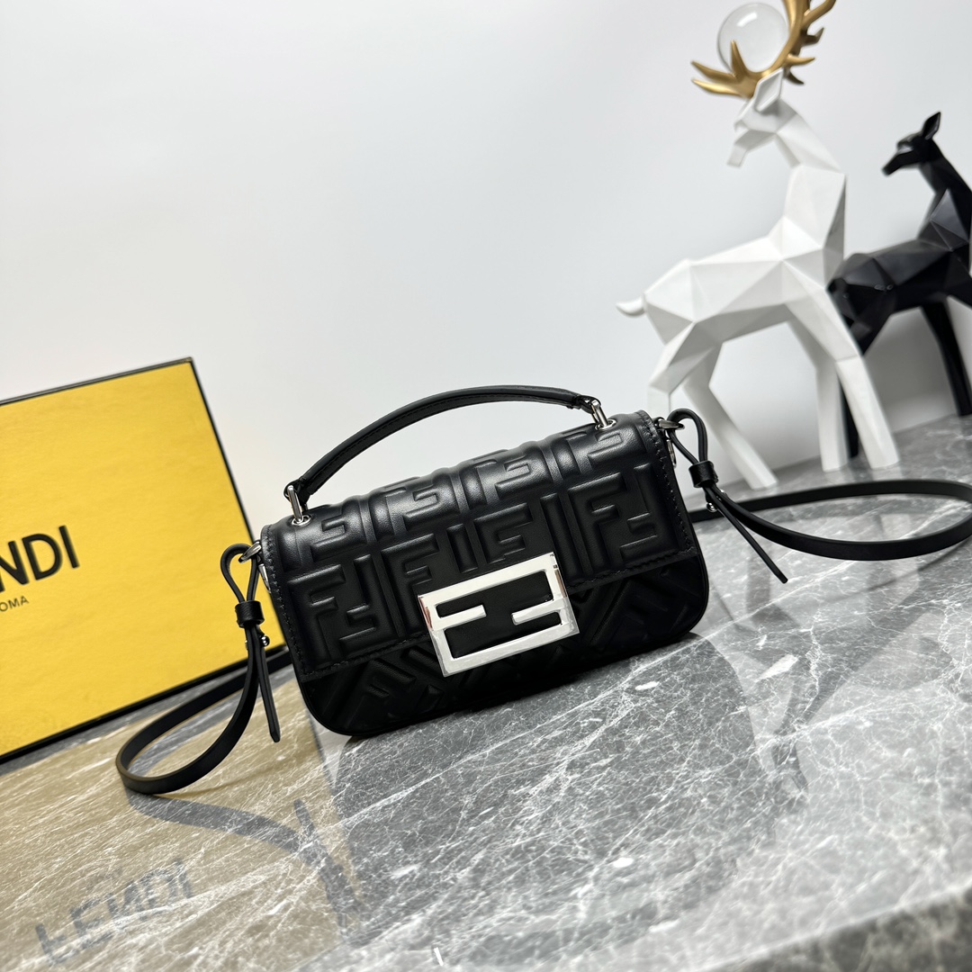 [TOP] FENDI Baguette Phone Pouch Bag 19×11×3 CM- 5 Colors