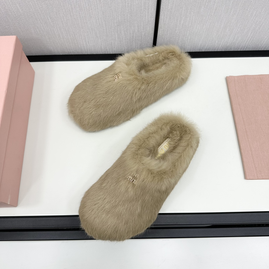 [TOP] Miu Miu Fur Slippers - 3 Color