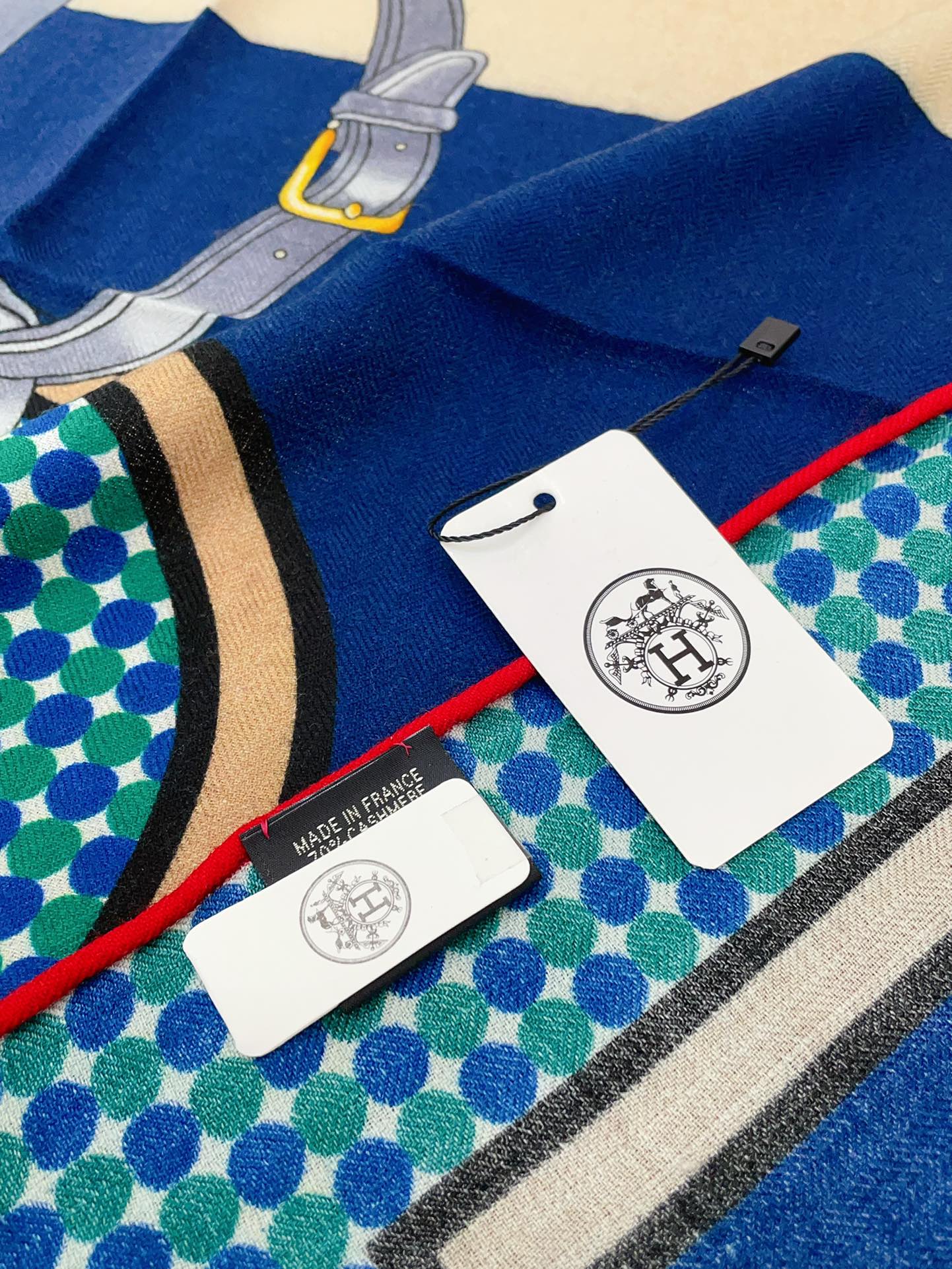 [TOP] HERMES Cashmere Square Scarf 140 x 140 cm - 2 Colours