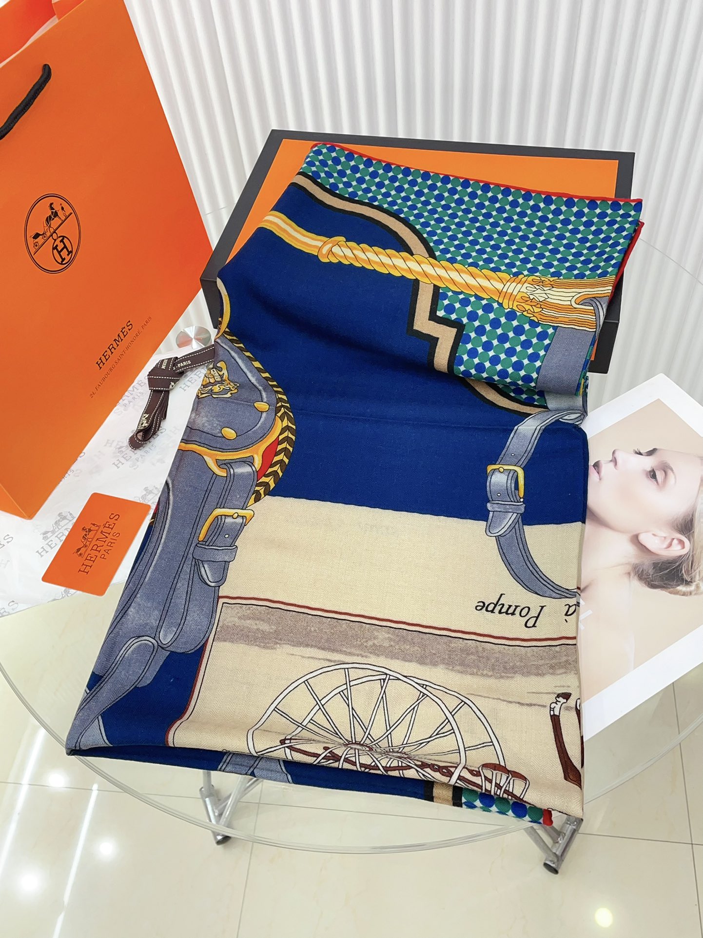 [TOP] HERMES Cashmere Square Scarf 140 x 140 cm - 2 Colours