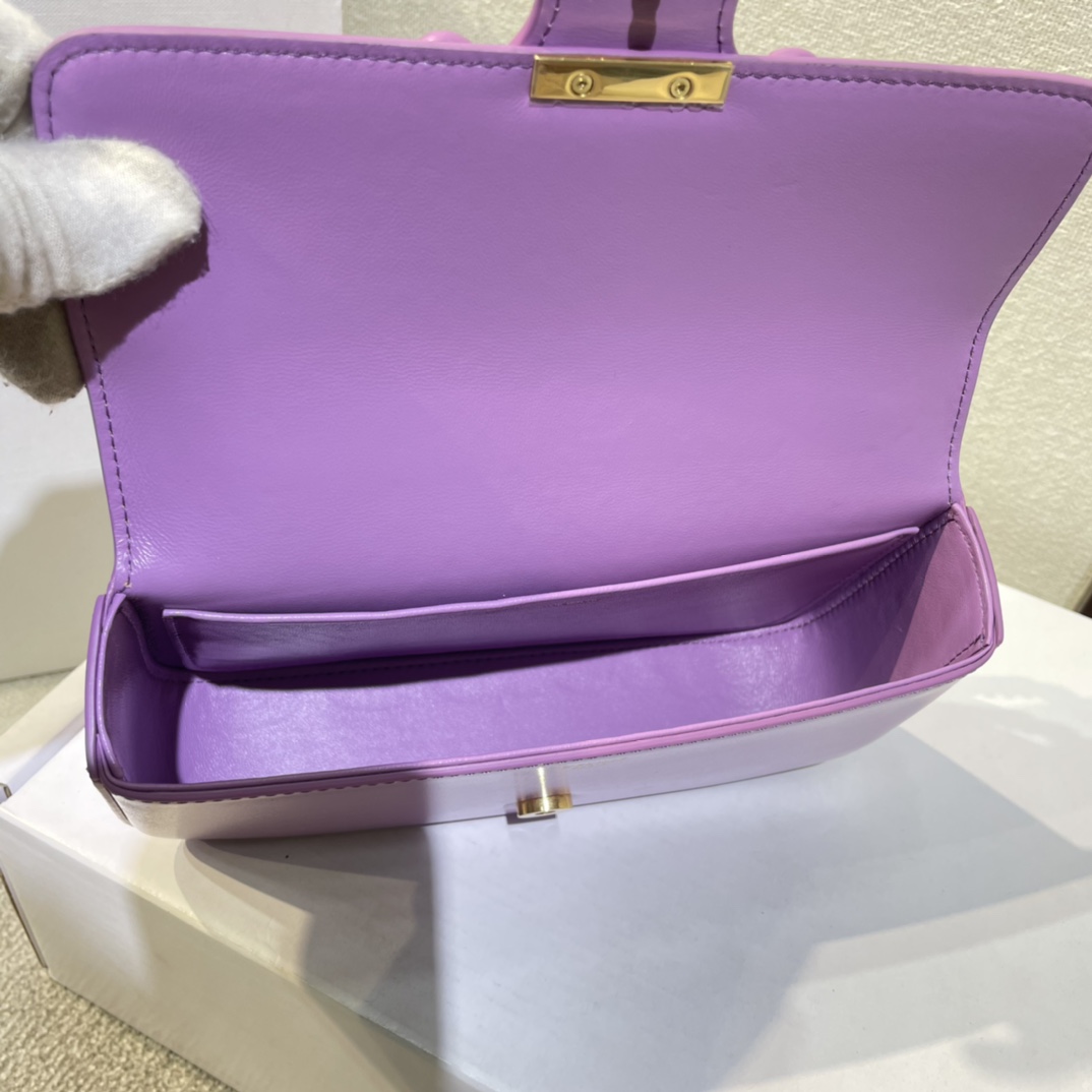 [TOP] CELINE Triomphe Chain Shoulder Bag 20.5*10.5*4CM - Purple