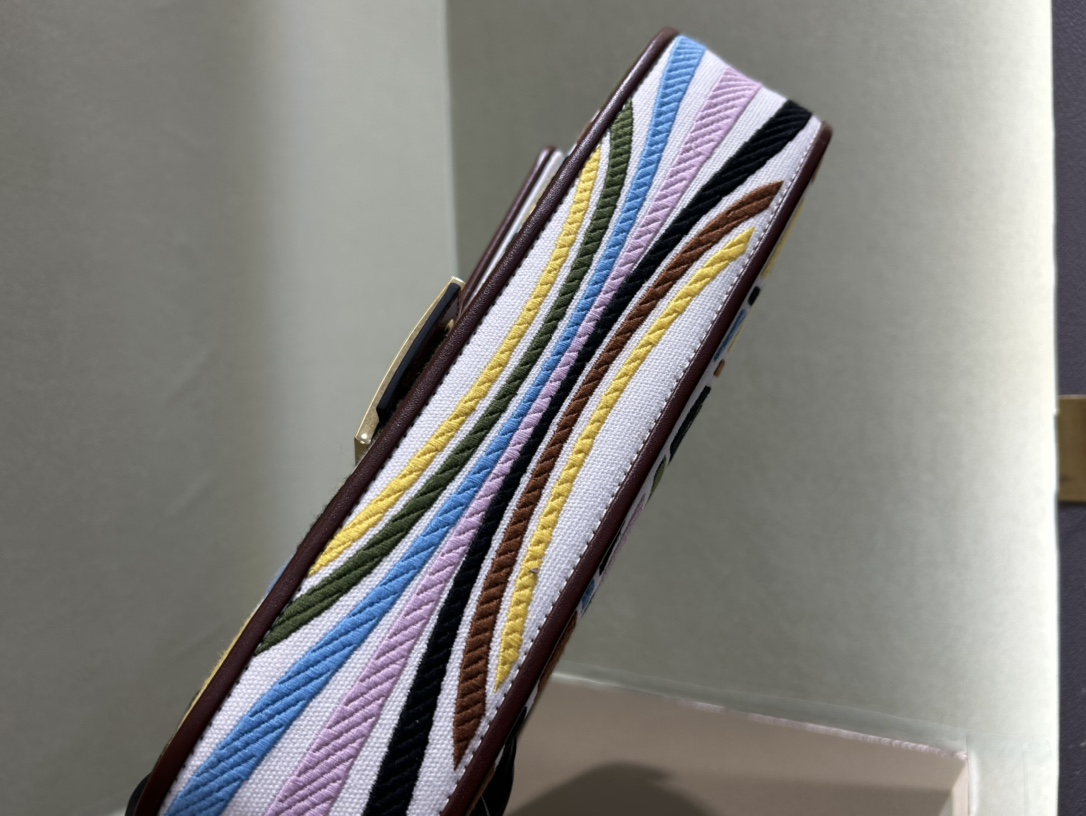 [TOP] FENDI Baguette FF Bag 26x13x6 cm