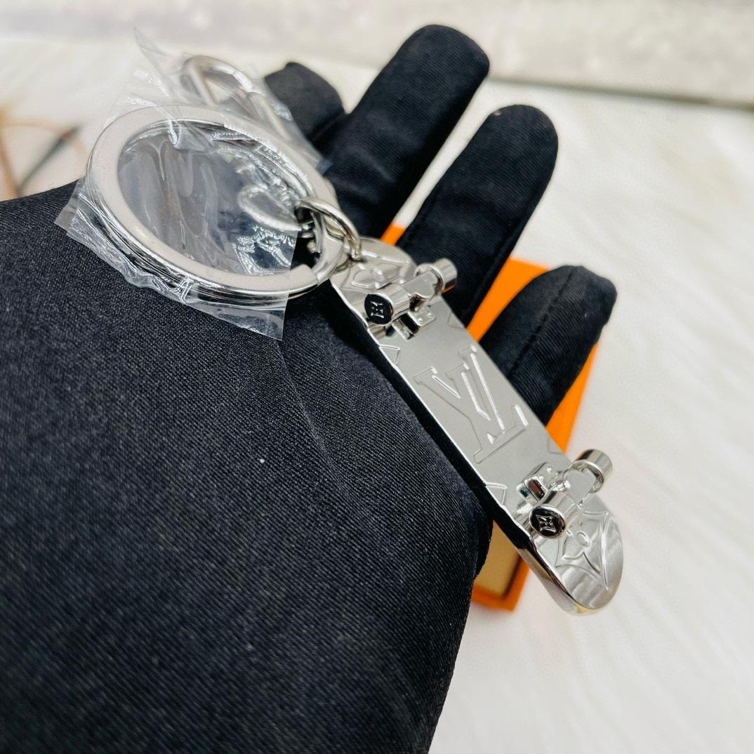 [TOP] Louis Vuitton LV Scooter Key Chain