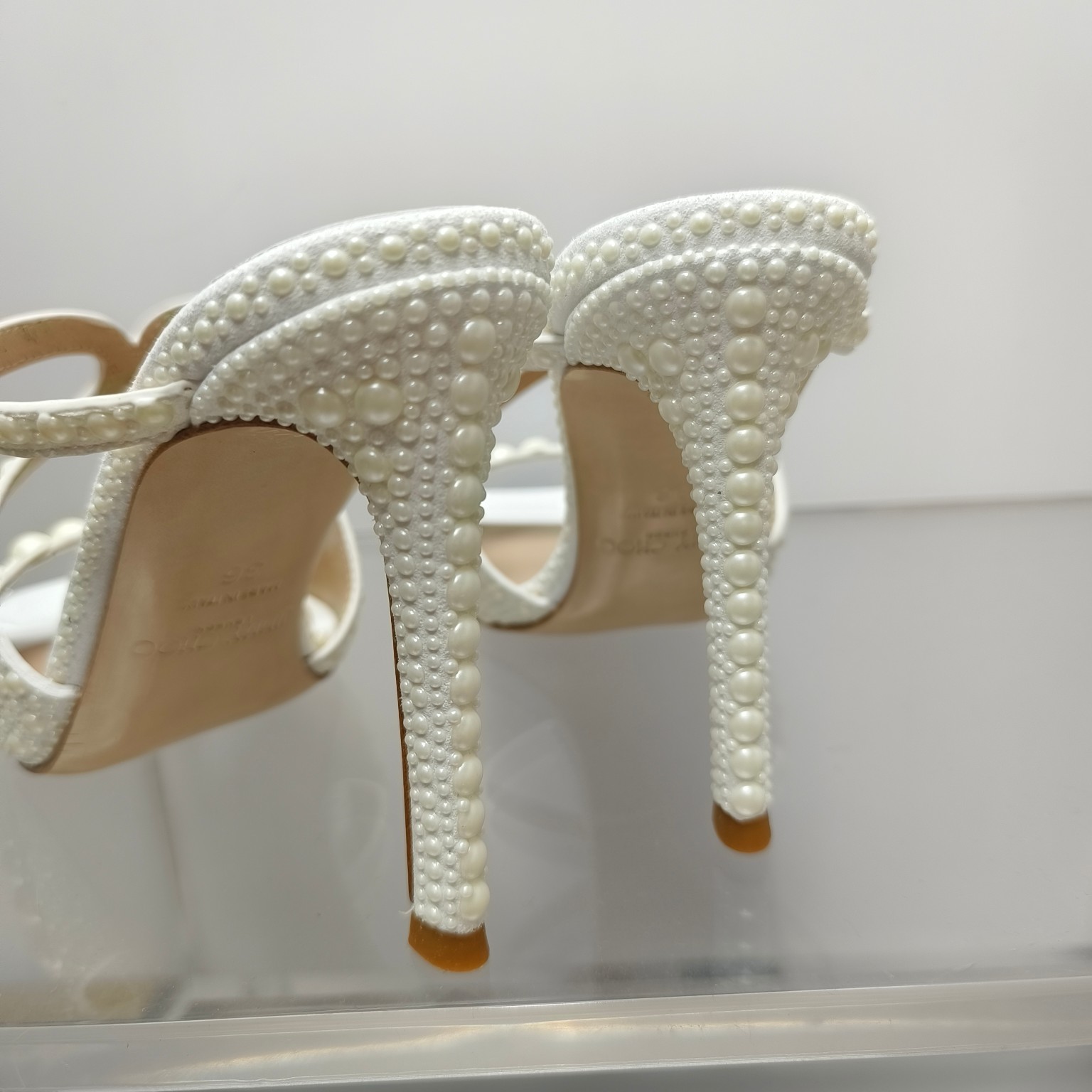 [TOP] Jimmy Choo Silk Pearls High Heel Cross Slippers - White
