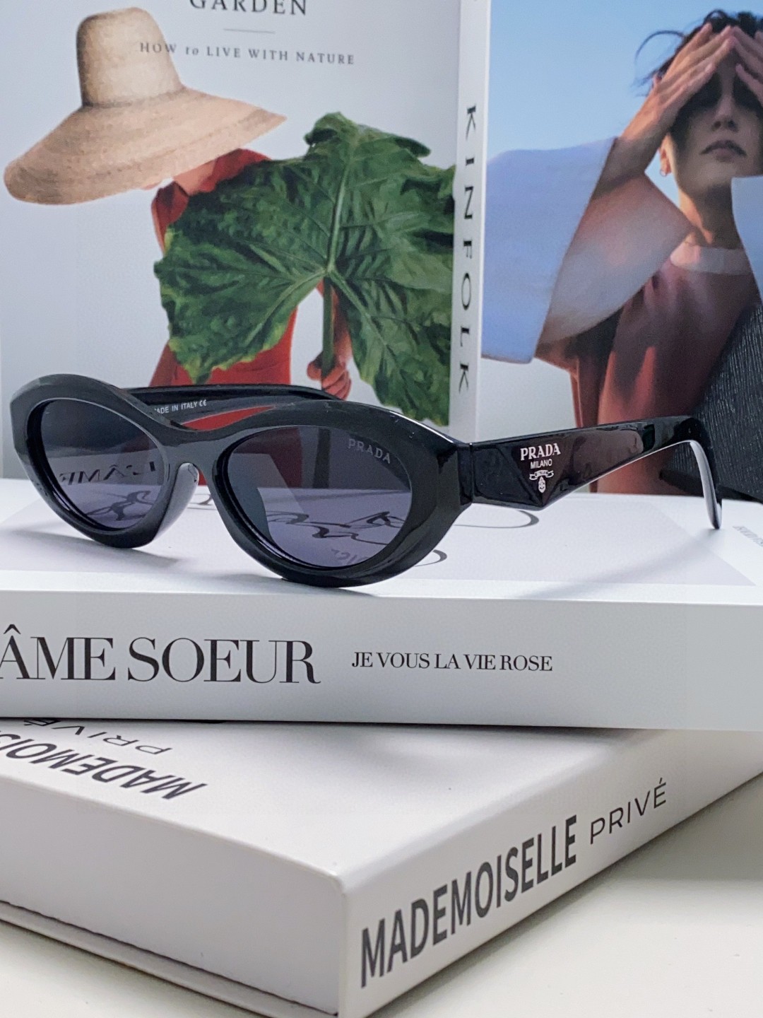 [TOP] PRADA Sunglasses - 4 Colors