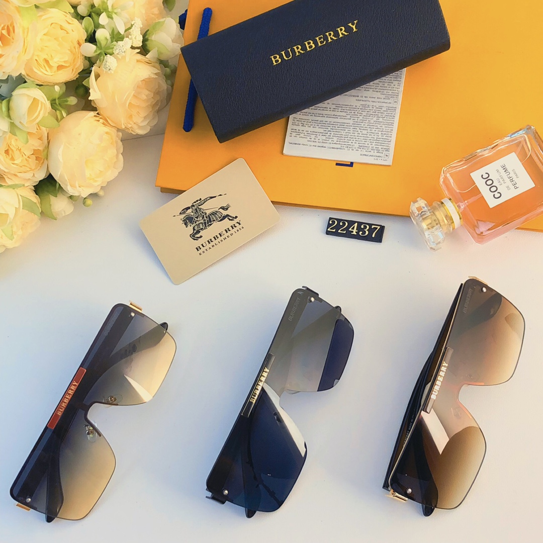 [TOP] BURBERRY Sunglasses - 3 Colors