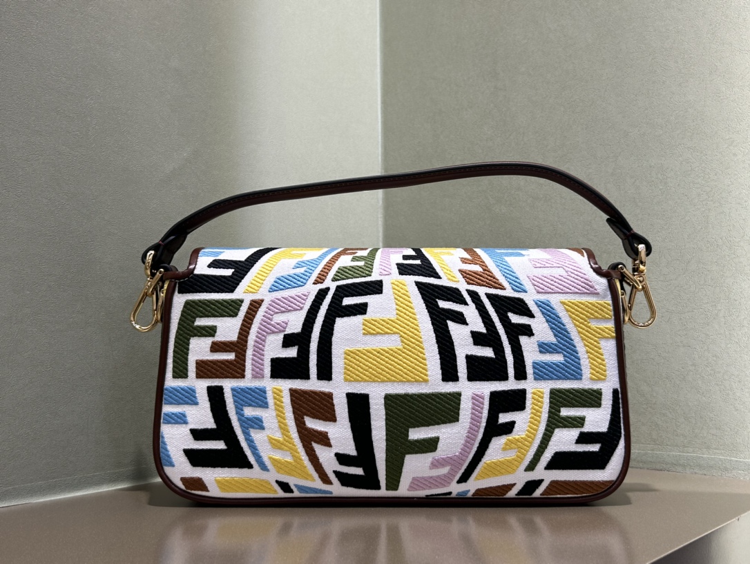 [TOP] FENDI Baguette FF Bag 26x13x6 cm