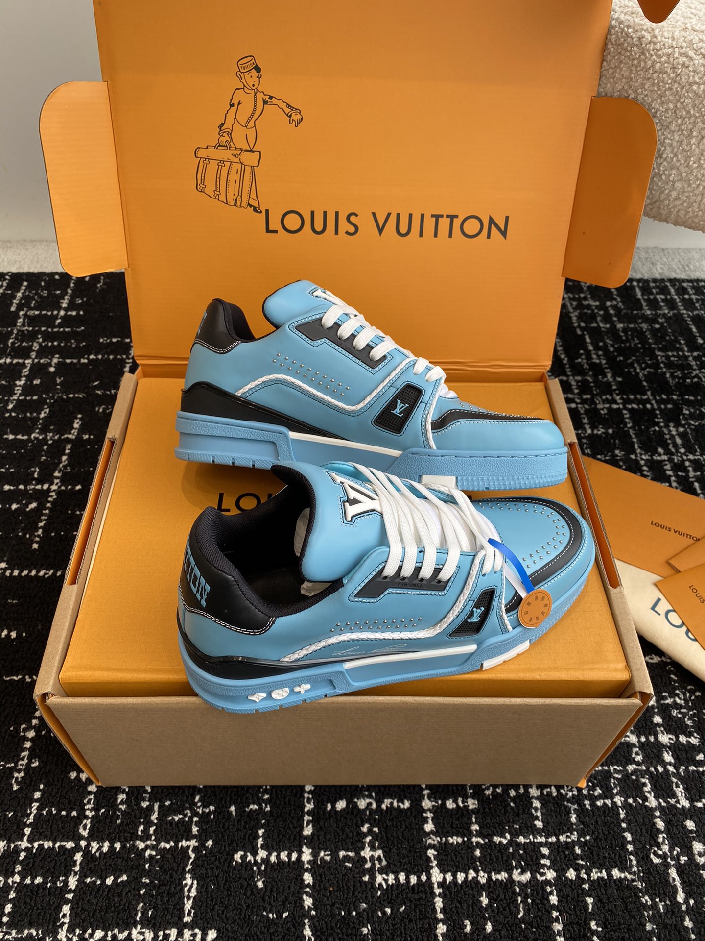 [TOP] Louis Vuitton LV Men's Cowhide Trainer Shoes -Blue