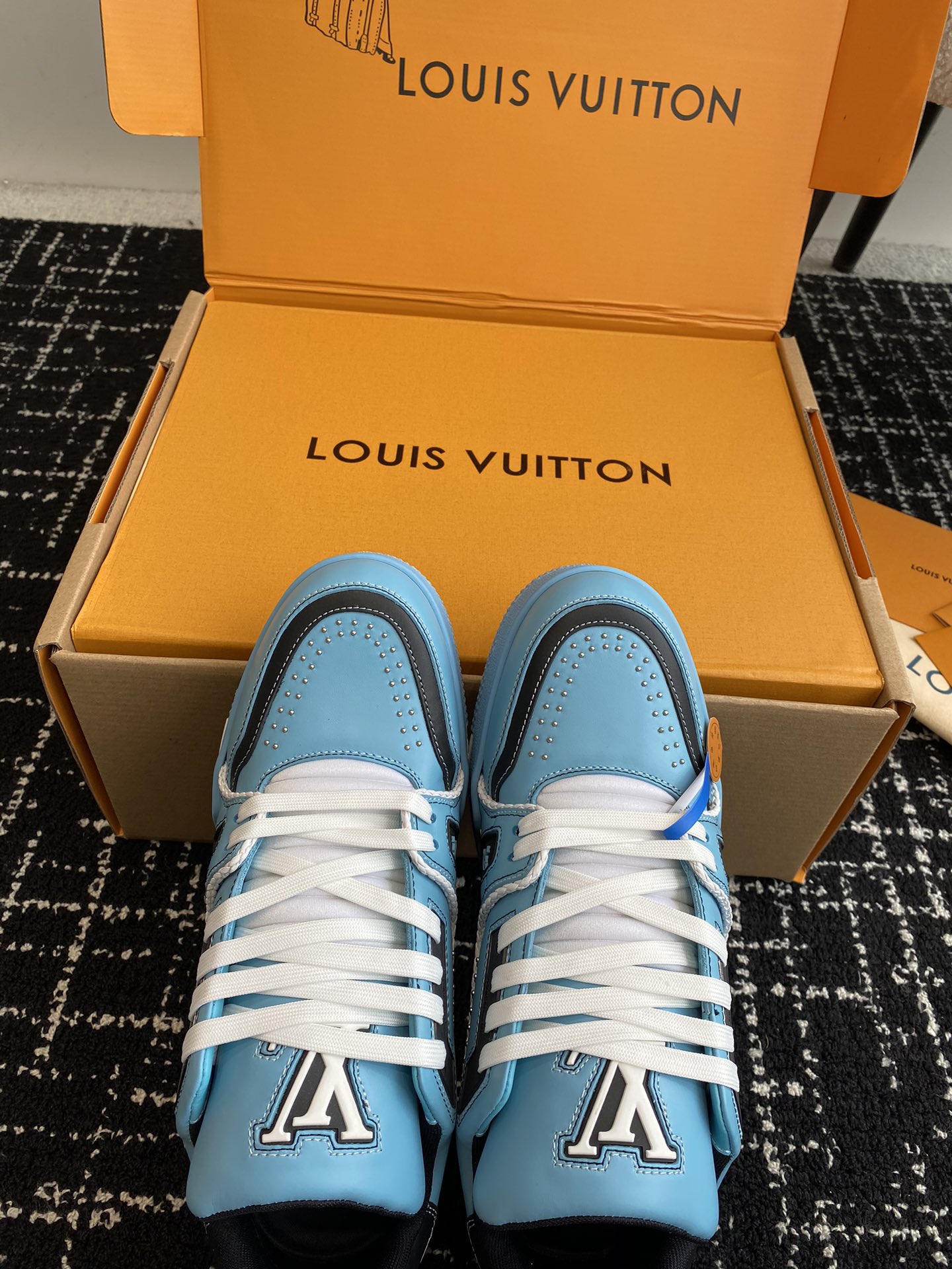 [TOP] Louis Vuitton LV Men's Cowhide Trainer Shoes -Blue