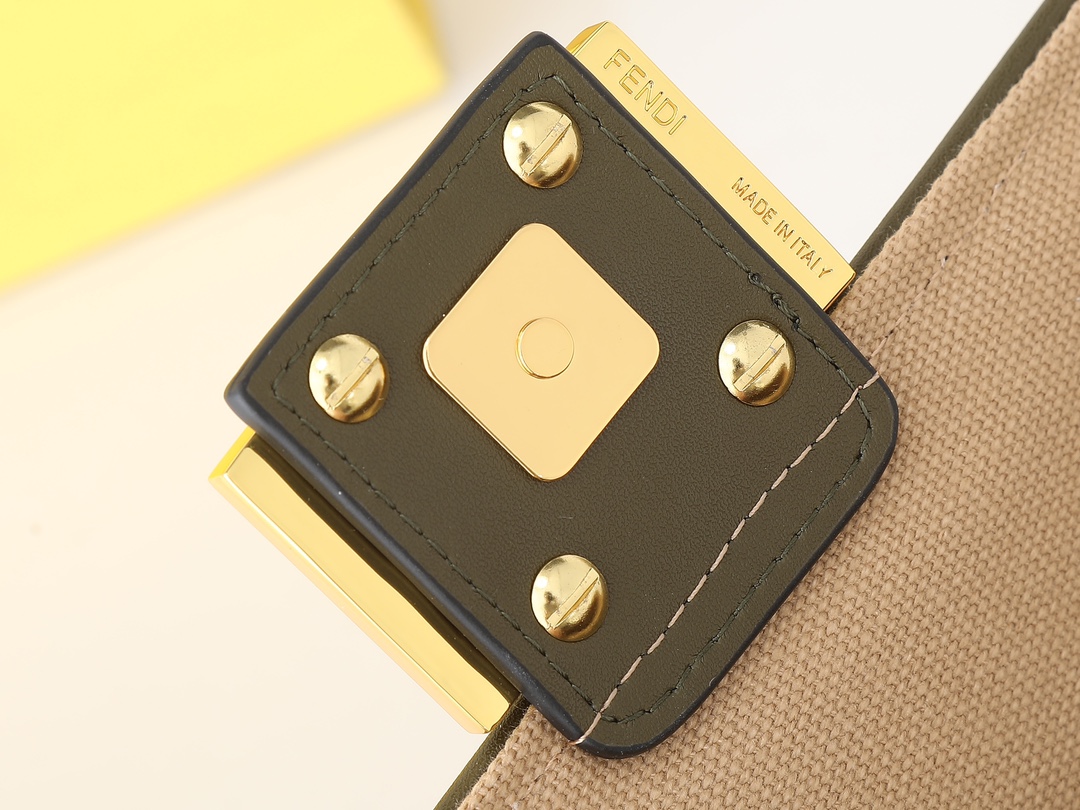 [TOP] FENDI Baguette FF Bag  19×4×11CM -Olive Green