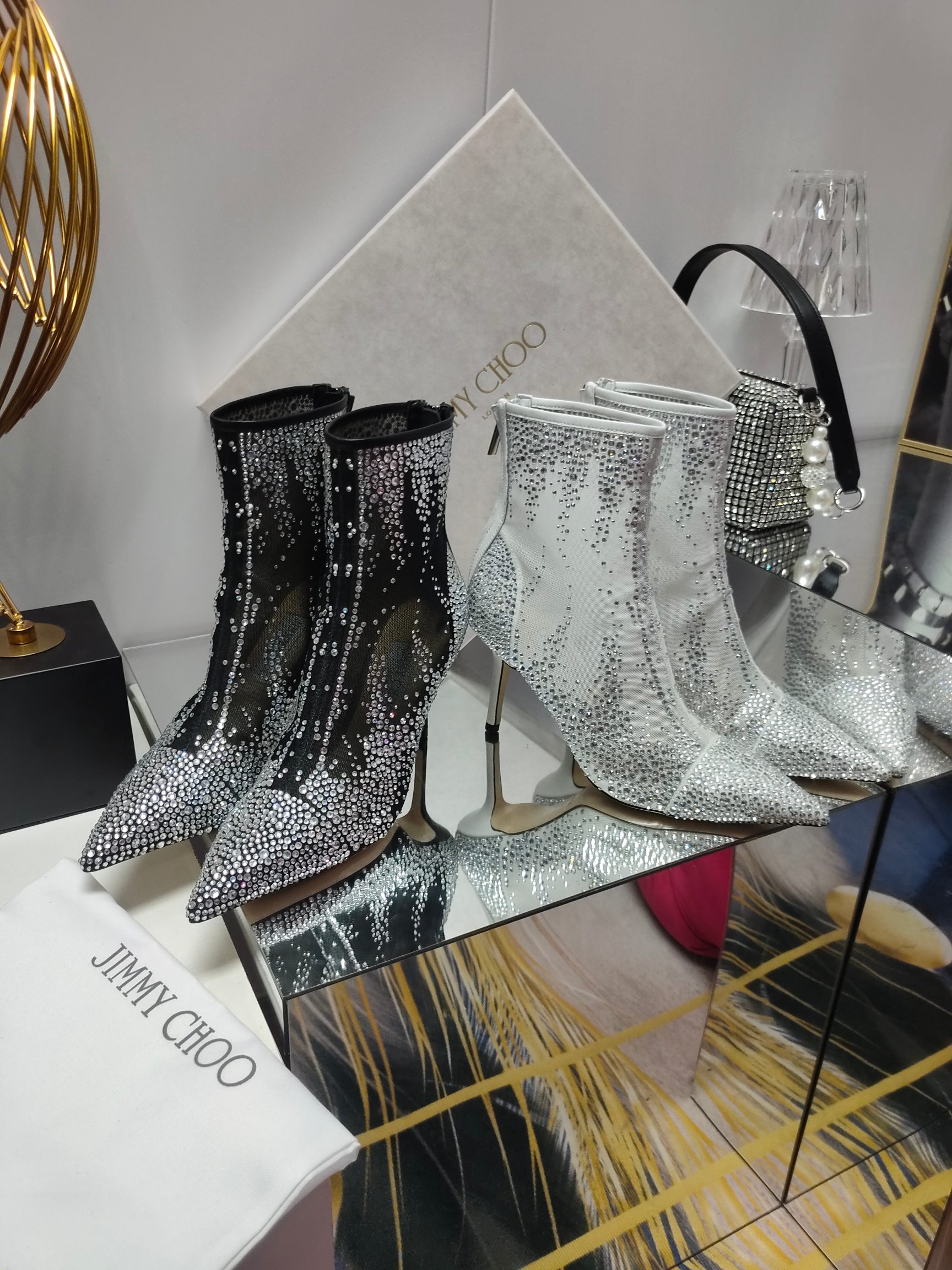 [TOP] Jimmy Choo LOVE Pointed High Heel Pumps with Sparkling Diamond Crystals - 2 Color