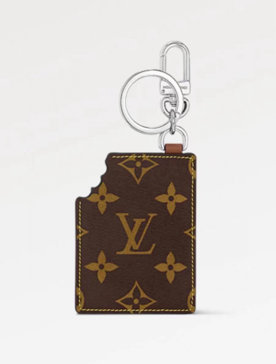 [TOP] Louis Vuitton LV Chocolate Key Chain