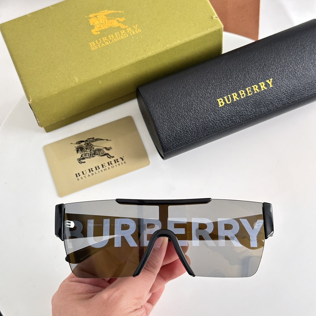 [TOP] Burberry Sunglasses - 3 Colors