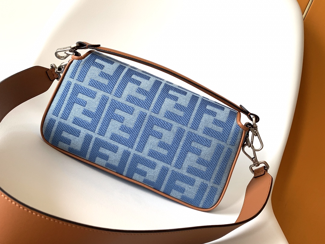 [TOP] FENDI Baguette Bag 27×6×15 CM-Blue