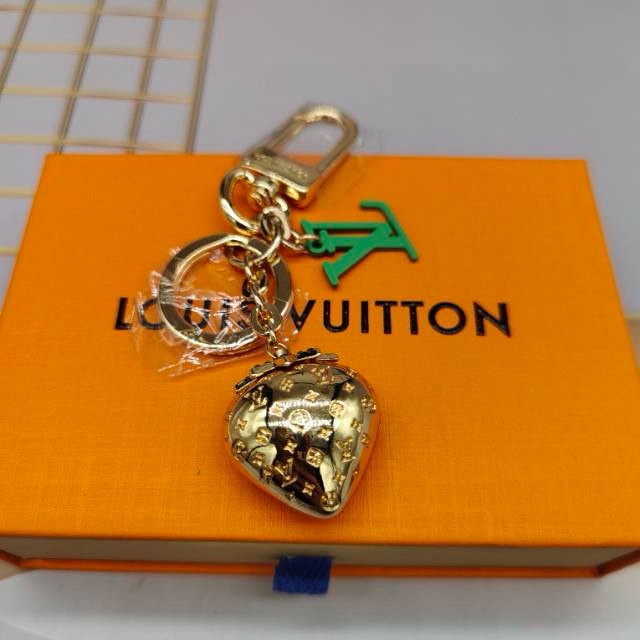 [TOP] Louis Vuitton LV Strawberry Key Chain
