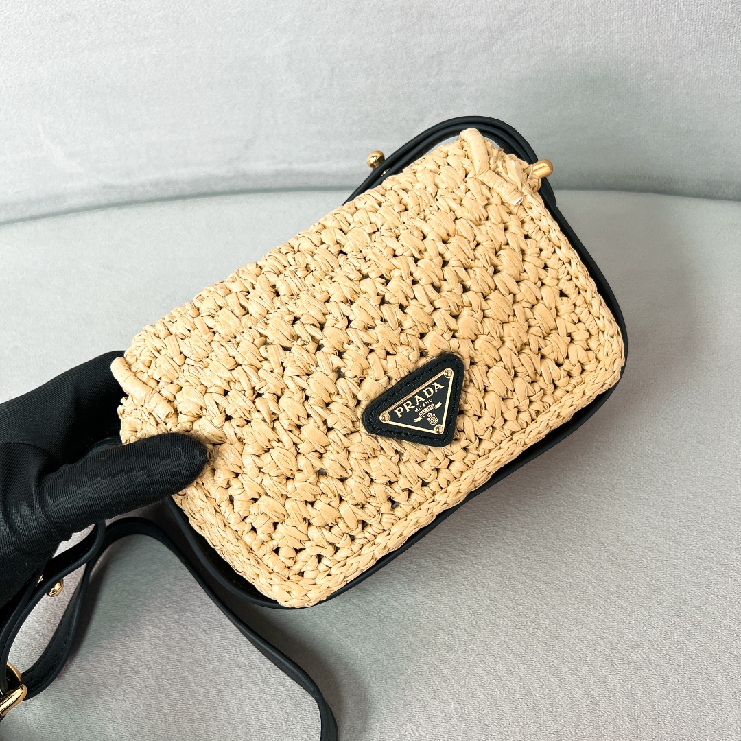 [TOP] PRADA Woven Chain Bag 18*12*6cm - 2 Colour