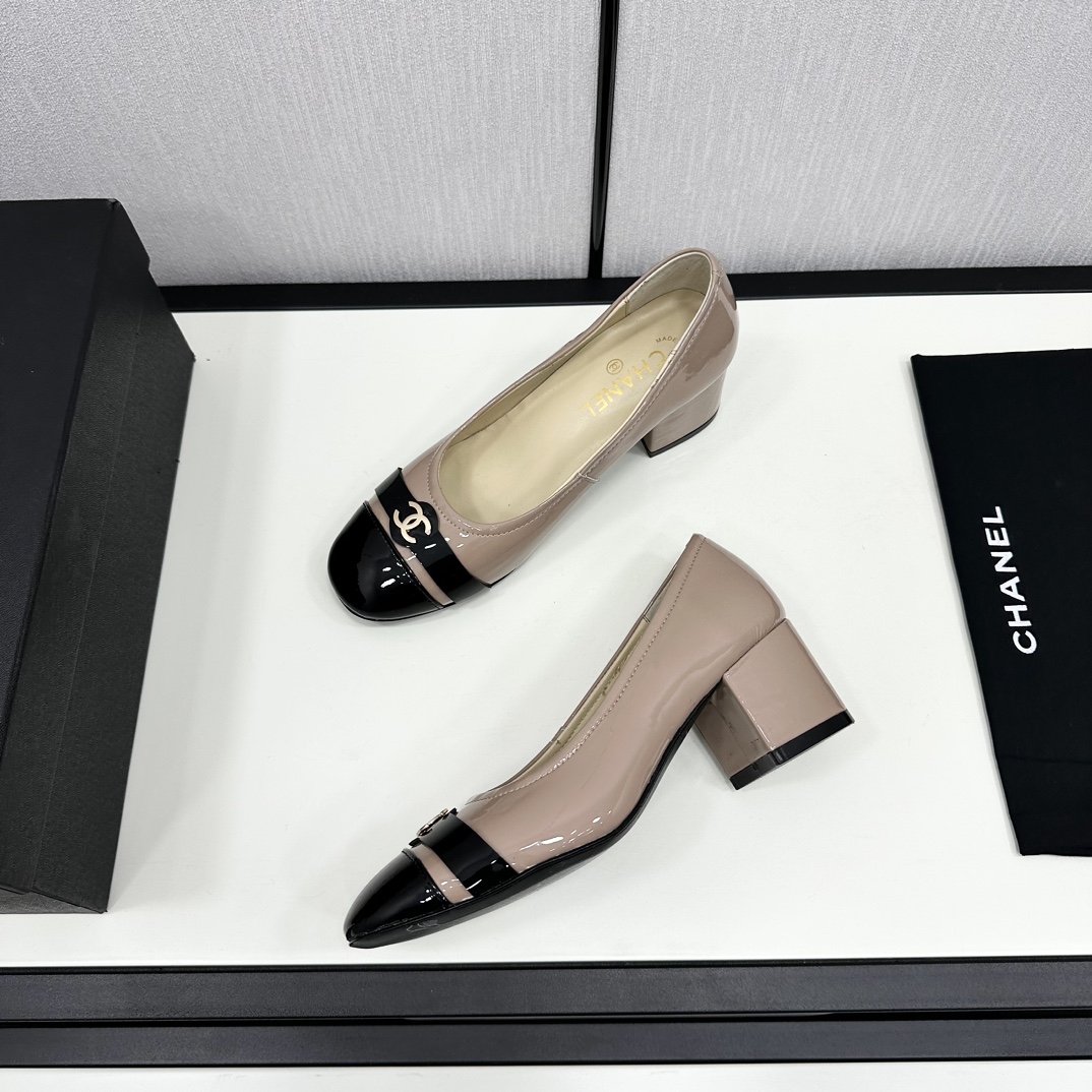 [TOP] CHANEL CC Pumps - 4 Color