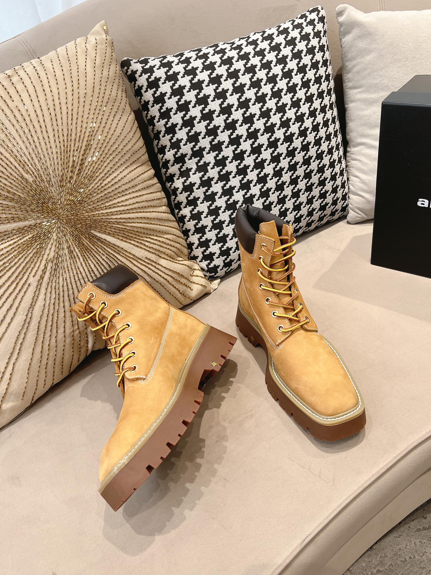 [TOP] Alexander McQueen Short Boots - 3 Color