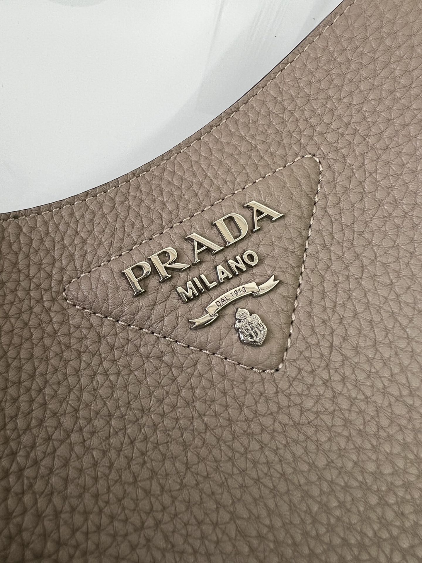 [Top] PRADA Leather Mini Shoulder Bag 19x20x6cm - 5 Colour