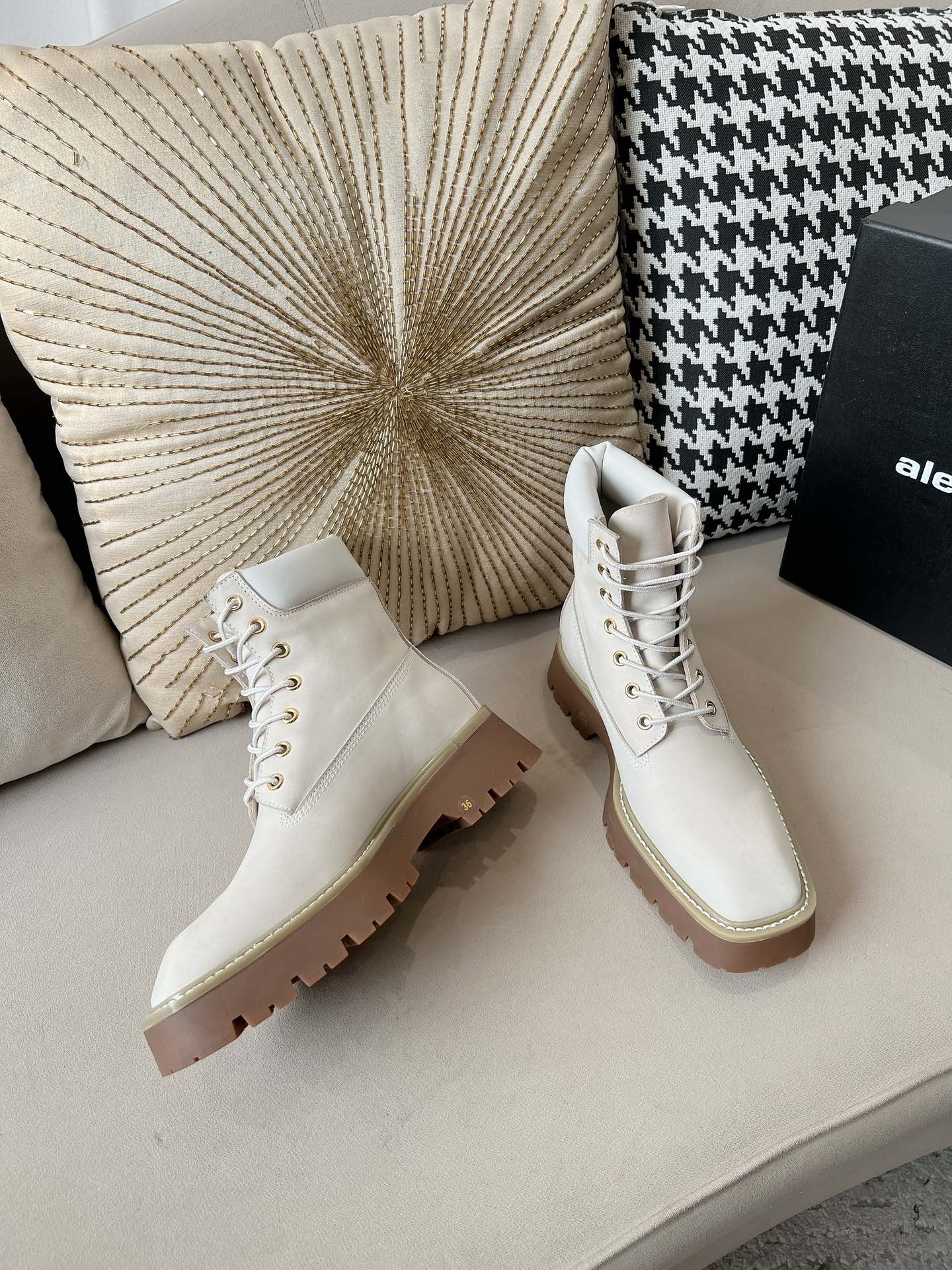 [TOP] Alexander McQueen Short Boots - 3 Color