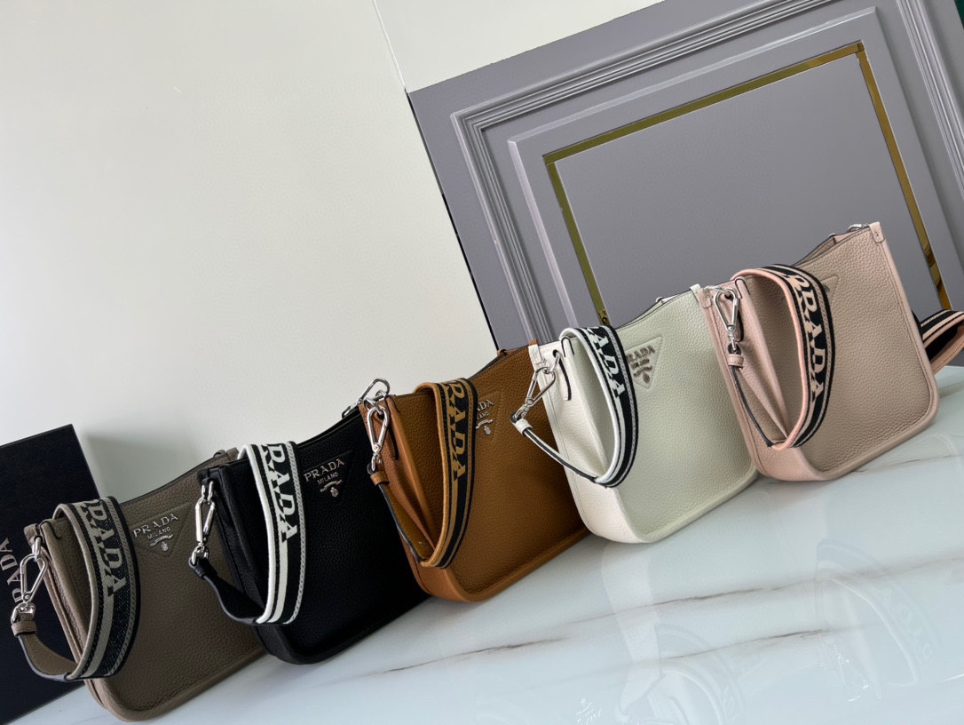 [Top] PRADA Leather Mini Shoulder Bag 19x20x6cm - 5 Colour