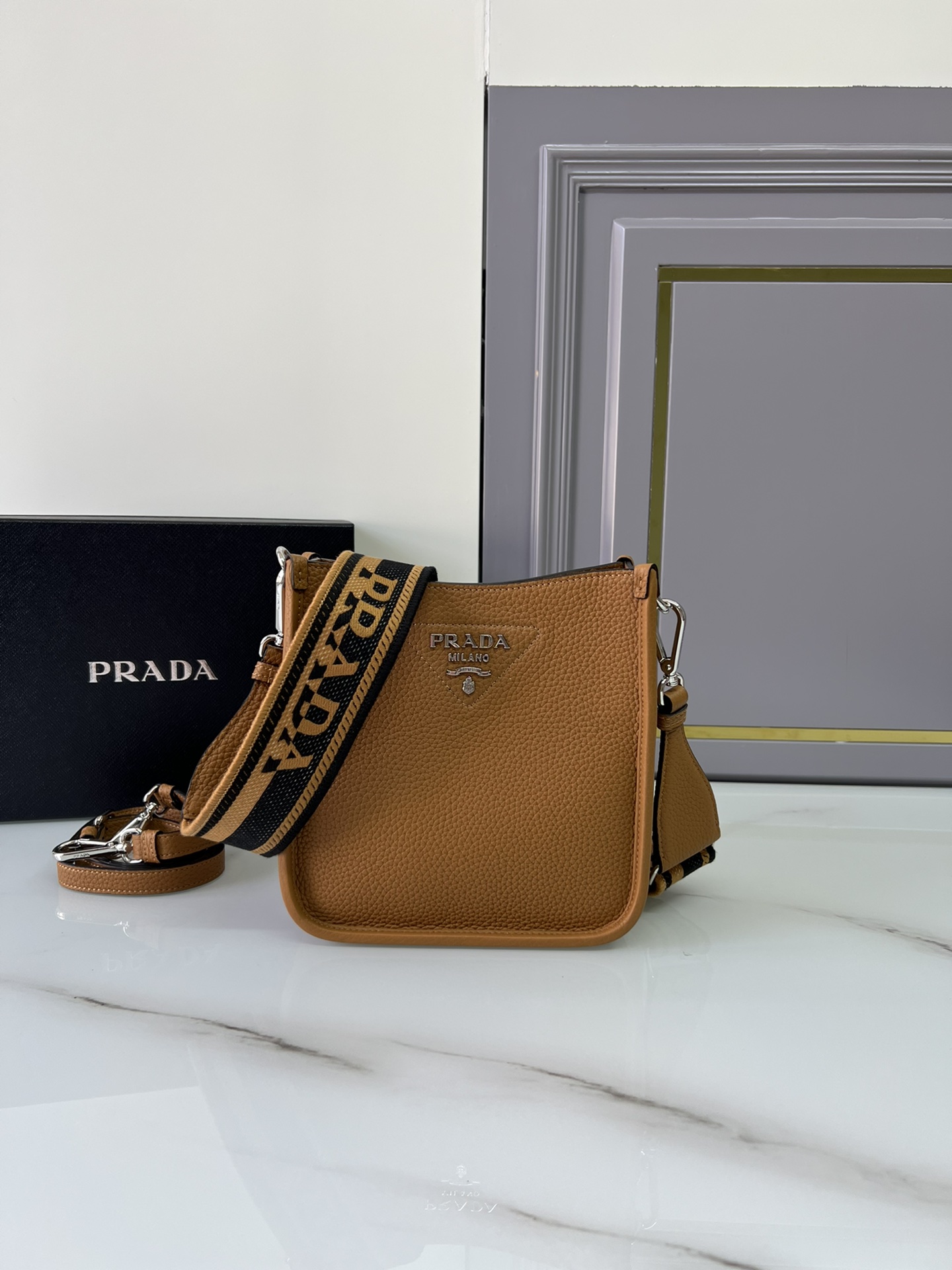 [Top] PRADA Leather Mini Shoulder Bag 19x20x6cm - 5 Colour
