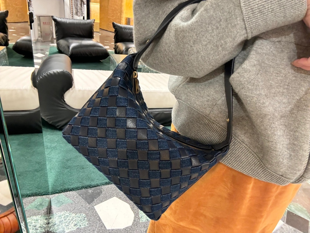 [TOP] Bottega Veneta BV Denim & Leather Wallace Bag 22x13x9cm - Blue & Black