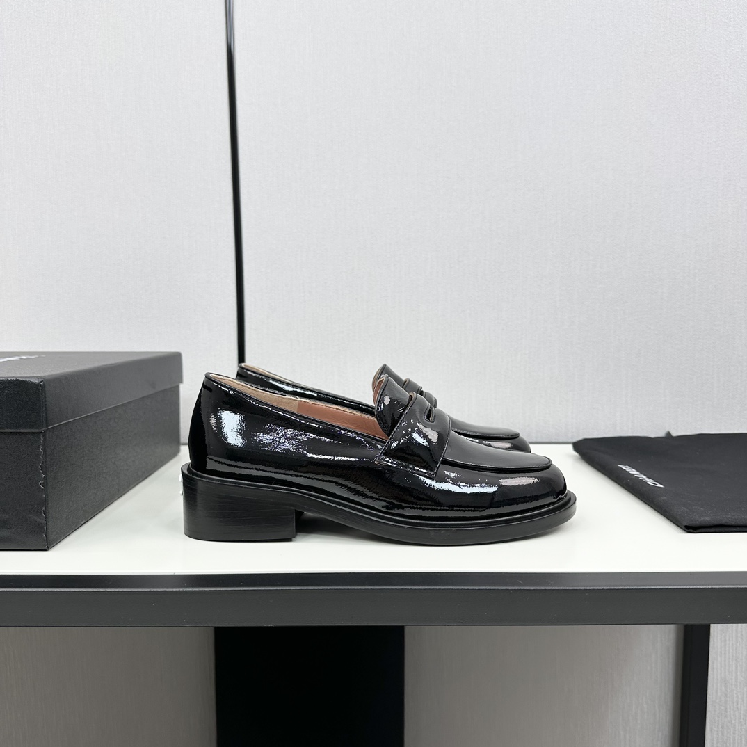 [TOP] CHANEL Loafers - 4 Color