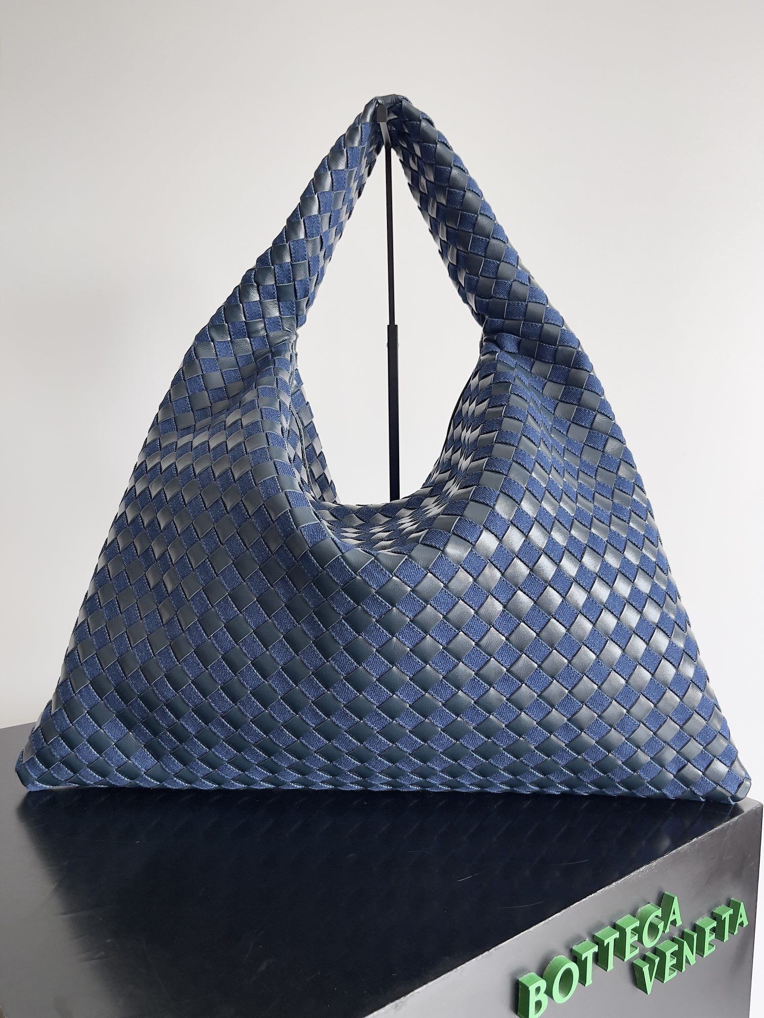 [TOP] Bottega Veneta BV Denim & Leather Hop Bag 41x20.5x7.5cm/54x24x13cm - Blue & Black