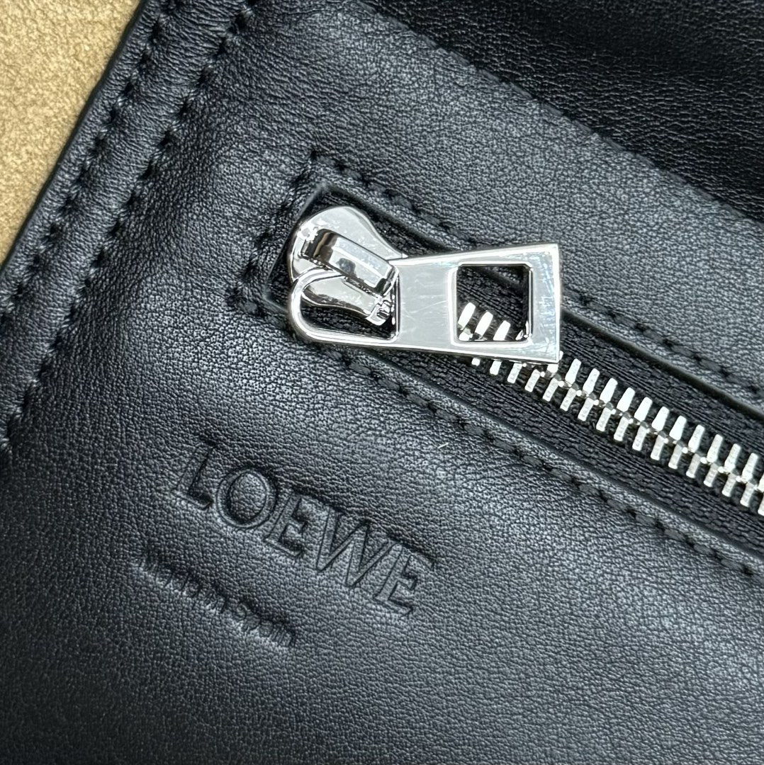 [TOP] LOEWE Bright-Faced Cow Leather Messenger Bag 34*12*24CM - 3 Colour