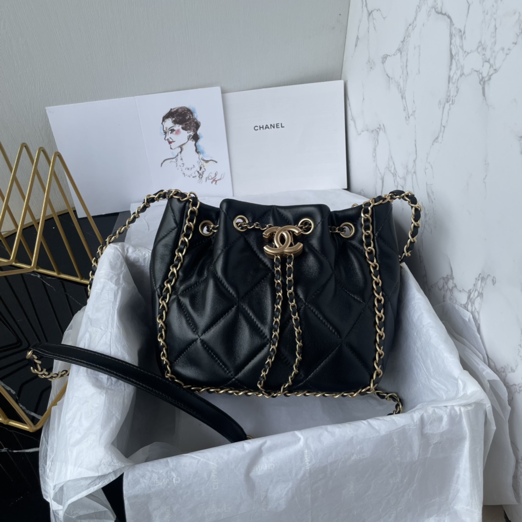 [TOP] CHANEL Lambskin Quilted CC Dweller Drawstring Bucket Bag  17.5×18×12cm - Black
