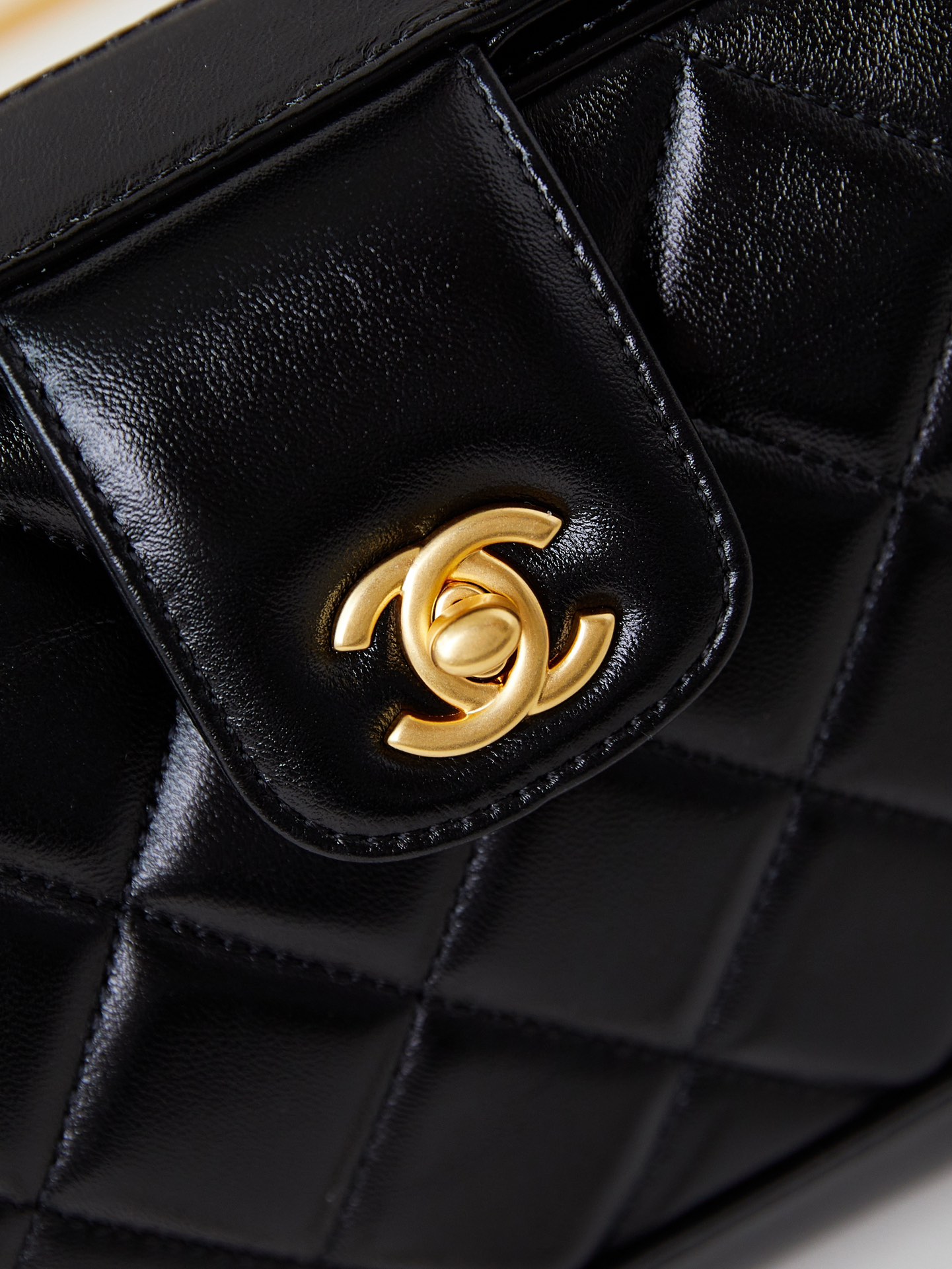 [TOP] CHANEL Top Handle Bag 16×23.5×8cm - 5 Color