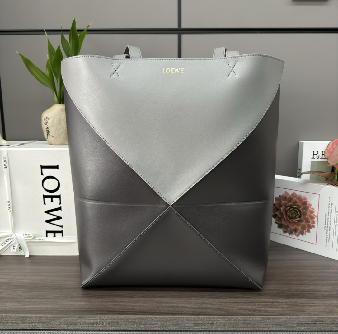[TOP] LOEWE Puzzle Fold Bag Glossy Cow Leather 42*18*41CＭ - 2 Colour