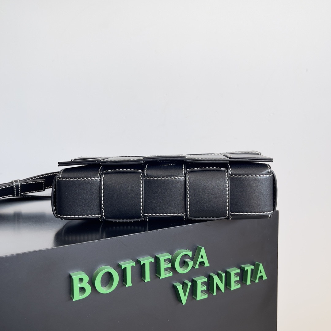 [TOP] Bottega Veneta BV Cassette with External Seam Design Bag 23x15x5cm - Black