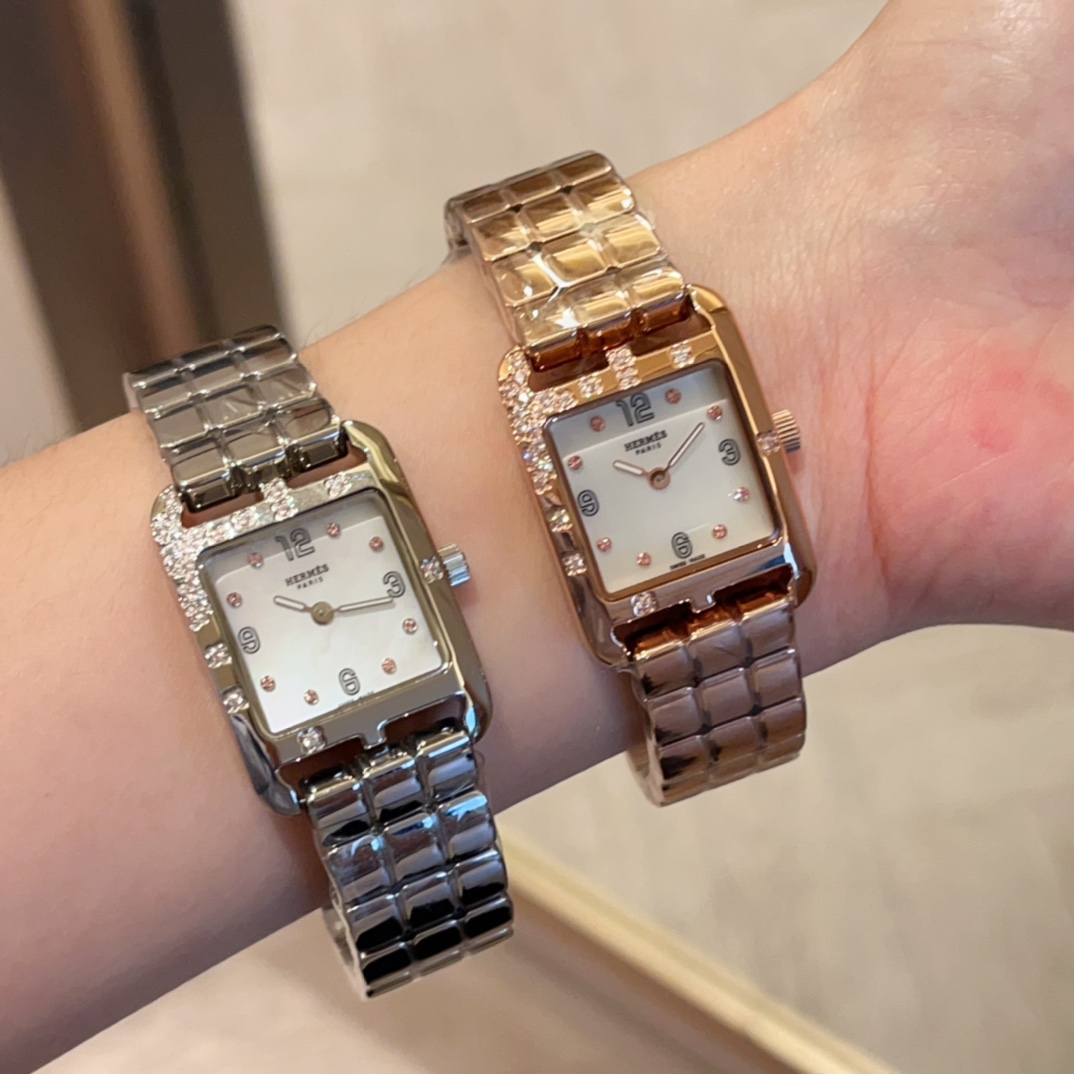 [TOP] HERMES Watch 23 x 23 mm - 2 Colors