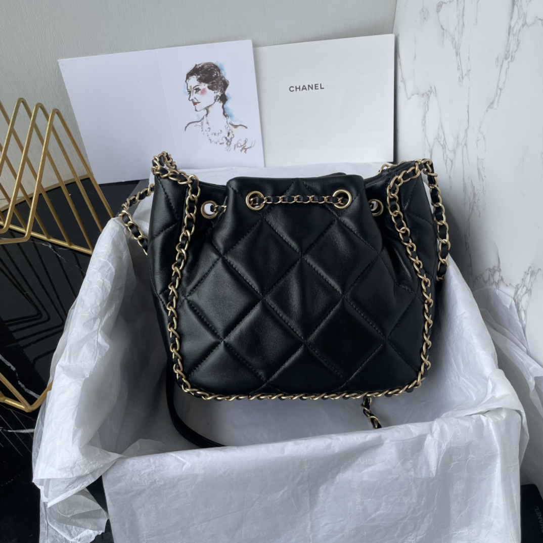 [TOP] CHANEL Lambskin Quilted CC Dweller Drawstring Bucket Bag  17.5×18×12cm - Black