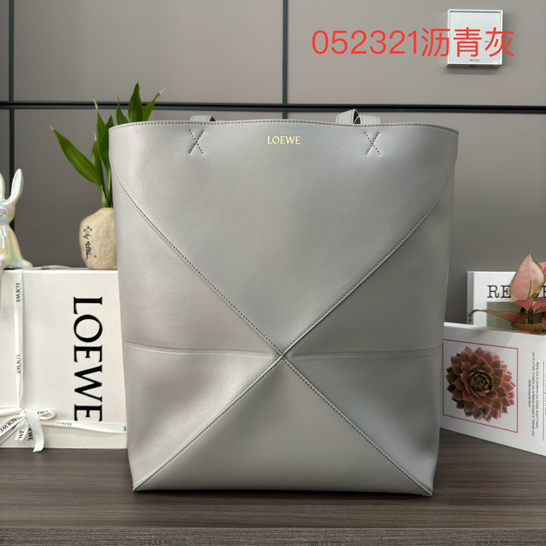 [TOP] LOEWE Puzzle Fold Bag Glossy Cow Leather 42*18*41CＭ - 2 Colour