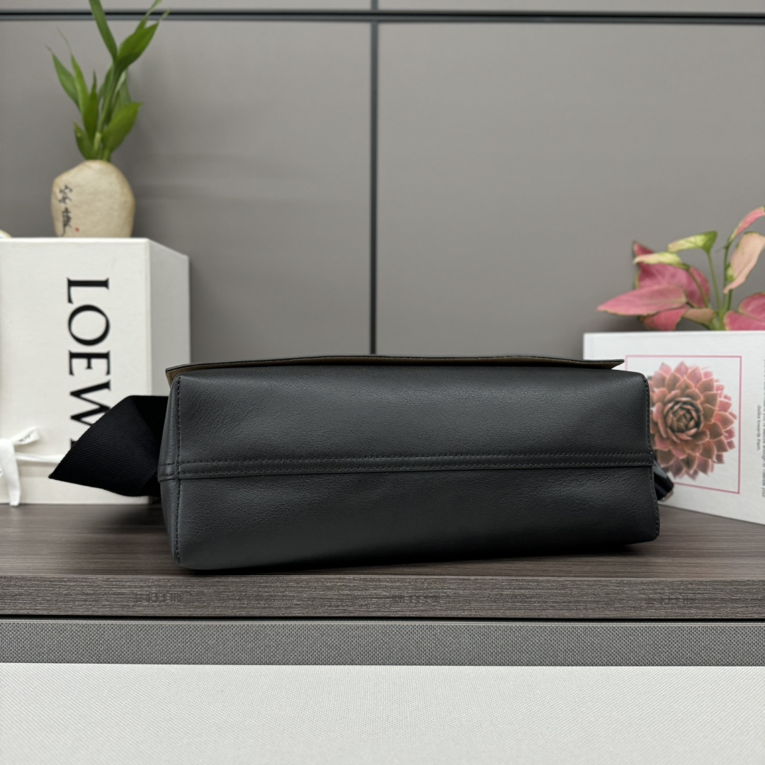 [TOP] LOEWE Bright-Faced Cow Leather Messenger Bag 34*12*24CM - 3 Colour