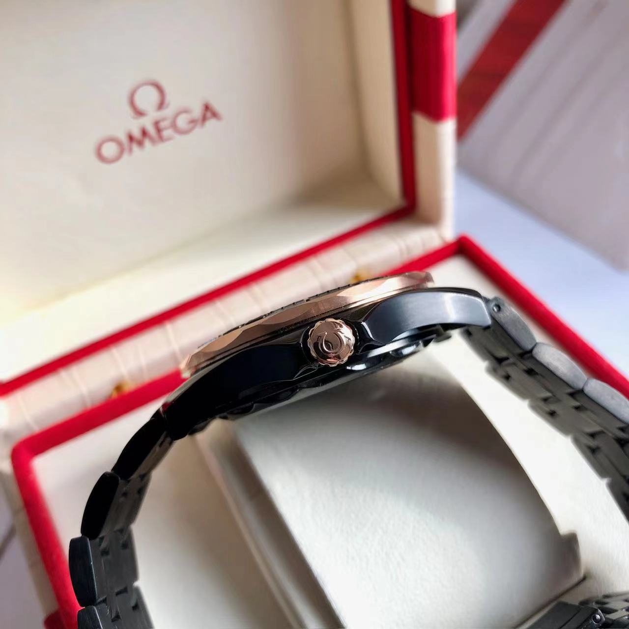 [TOP] OMEGA Seamaster Diver 300m Men's Watch 43.5mm - Black