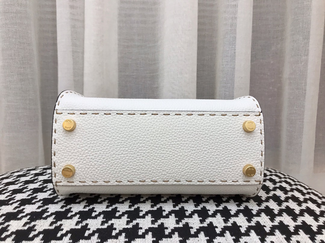 [TOP] FENDI Peekaboo Bag 23×12×18cm - White