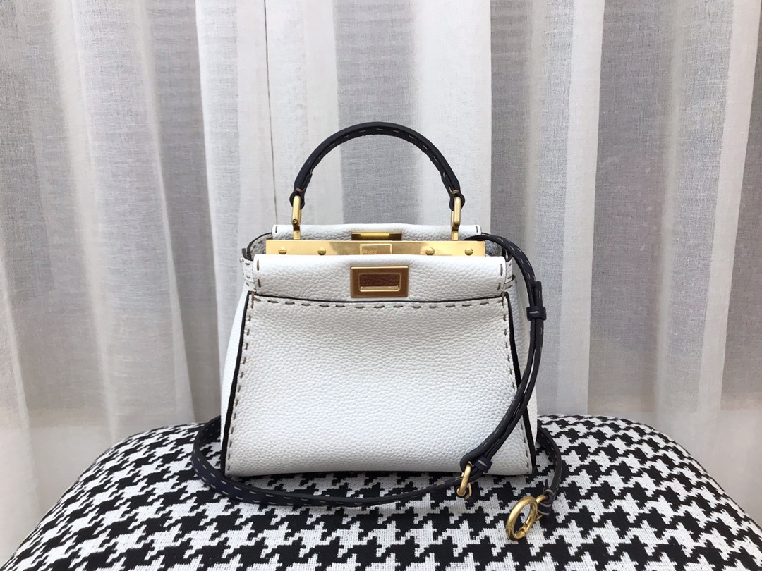 [TOP] FENDI Peekaboo Bag 23×12×18cm - White