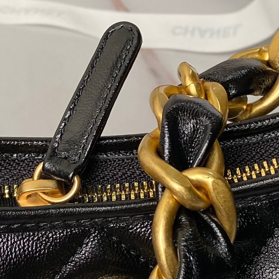 [TOP] CHANEL Waxed Lambskin Hobo Bag 22.5×19.5×8.5cm/38×20×10.5cm - Black