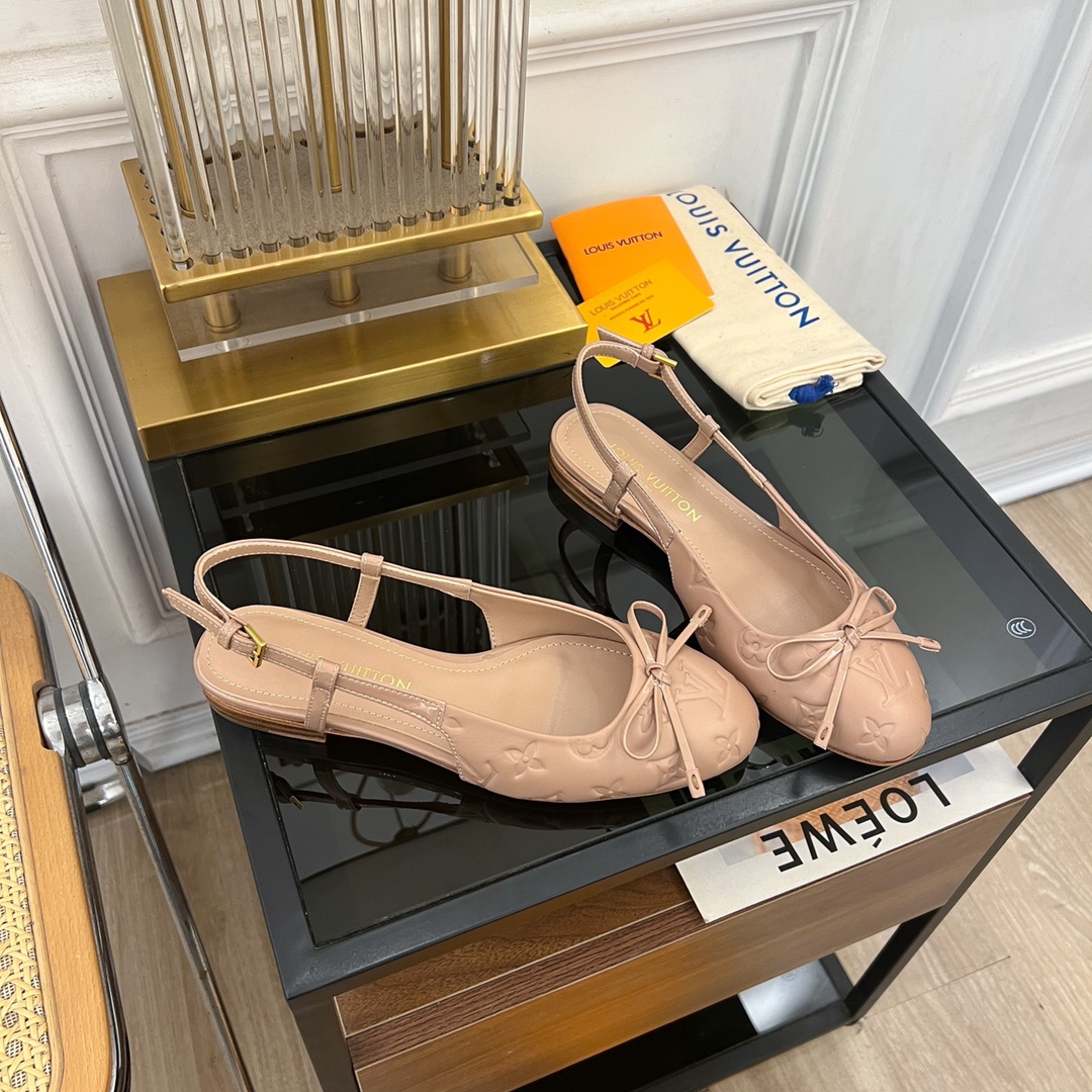 [TOP] Louis Vuitton LV Bow Embossed Logo Round Toe Flat Mules - 2 Color